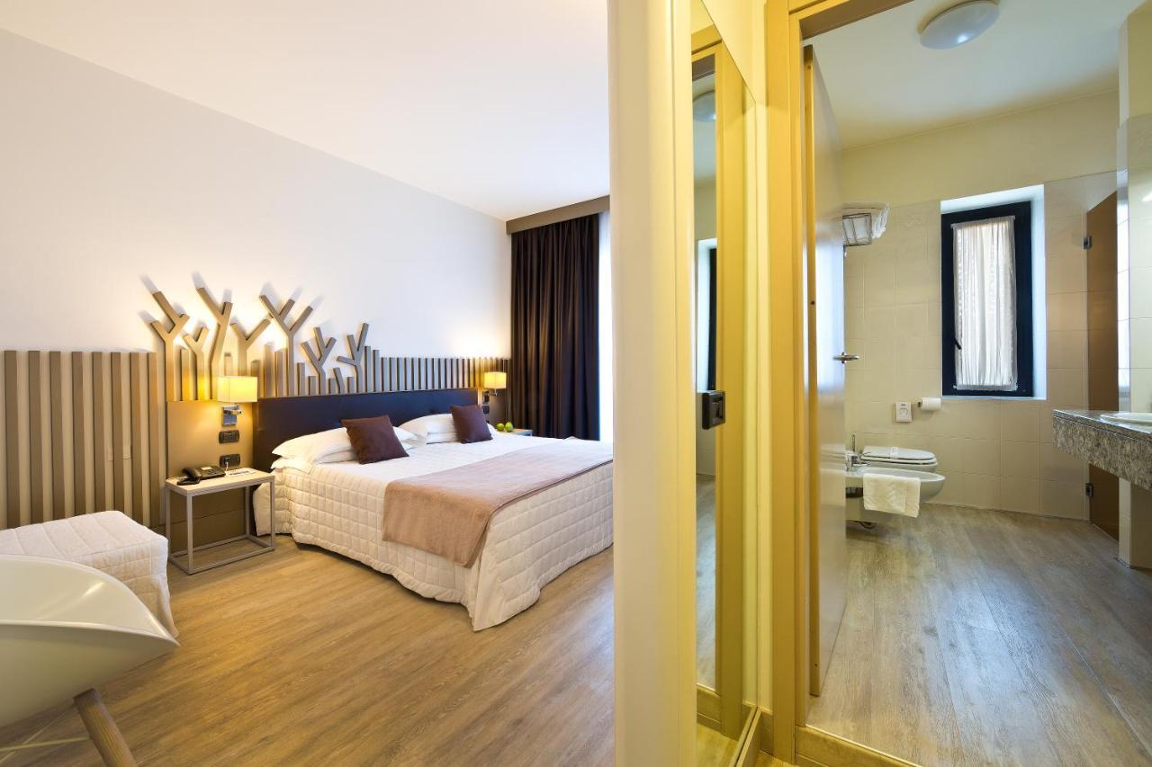 Hotel Desenzano Дезенцано-дель-Гарда Екстер'єр фото