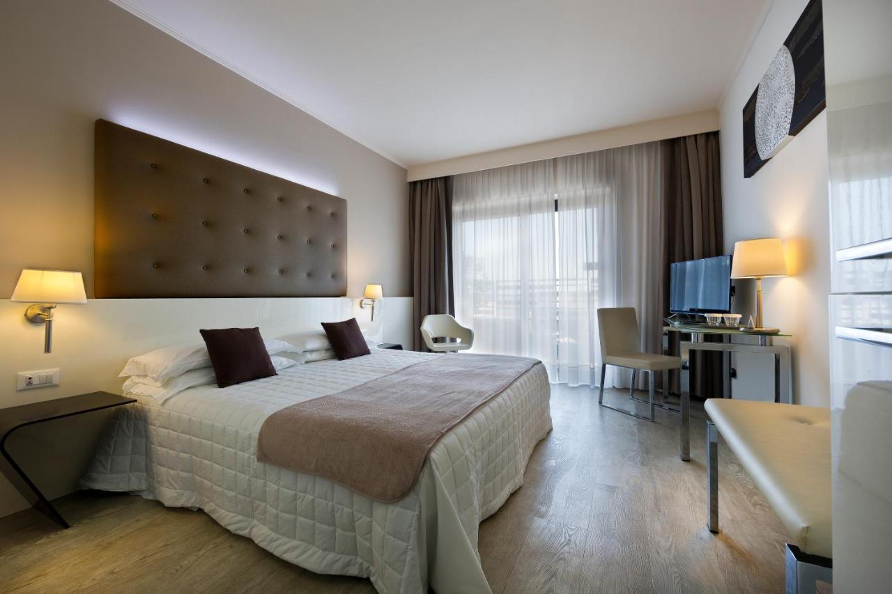 Hotel Desenzano Дезенцано-дель-Гарда Екстер'єр фото