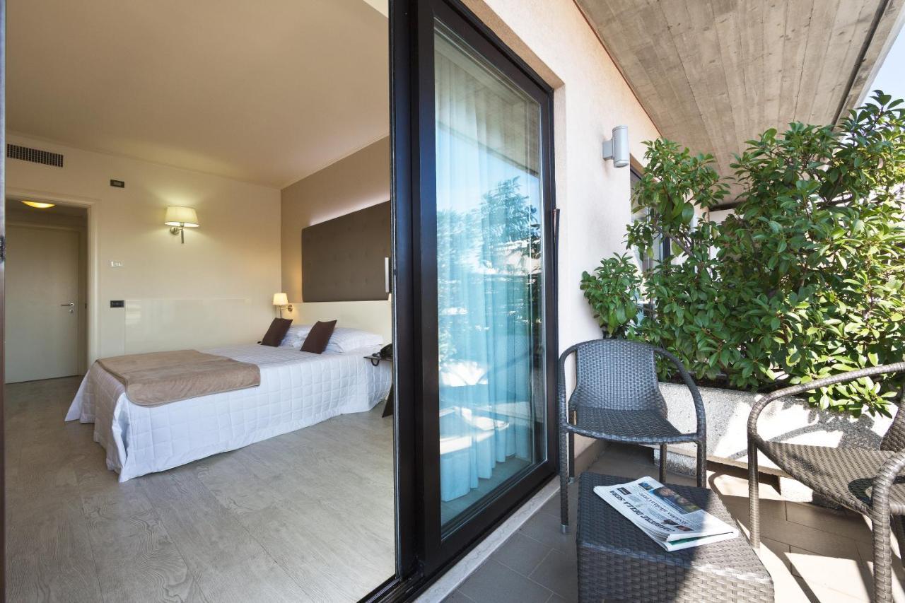 Hotel Desenzano Дезенцано-дель-Гарда Екстер'єр фото