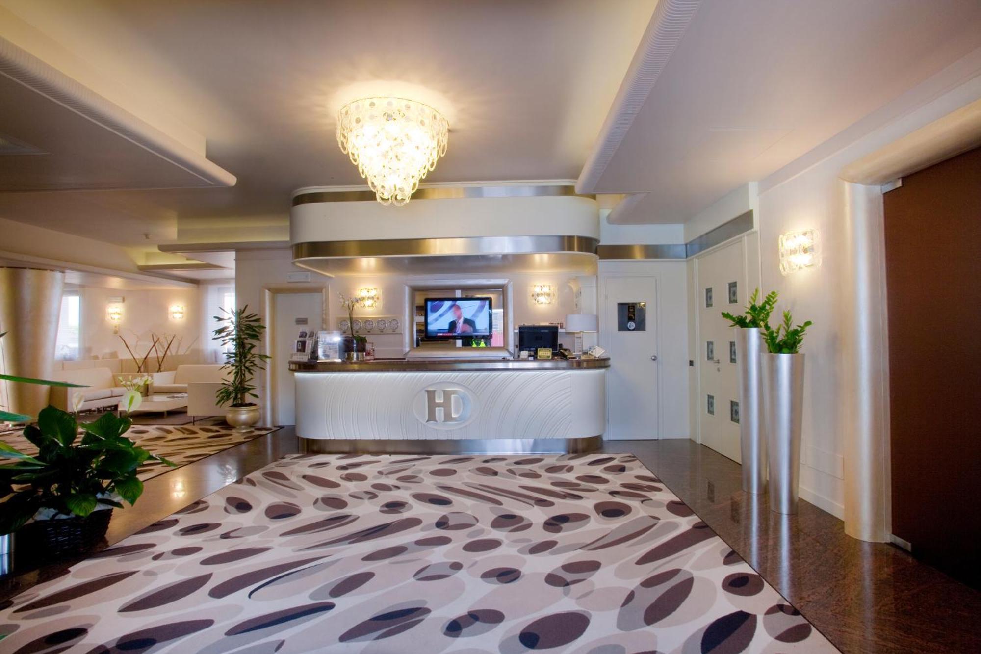 Hotel Desenzano Дезенцано-дель-Гарда Екстер'єр фото