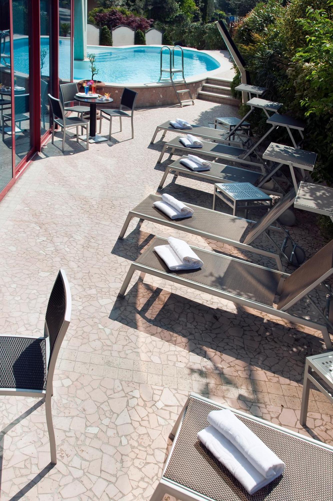 Hotel Desenzano Дезенцано-дель-Гарда Екстер'єр фото
